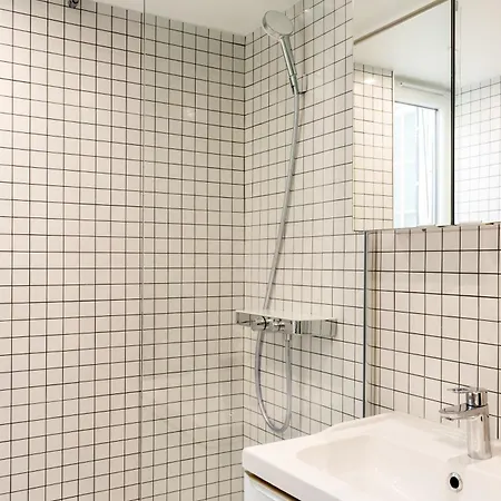 Spacious On The Champs-elysees Appartamento