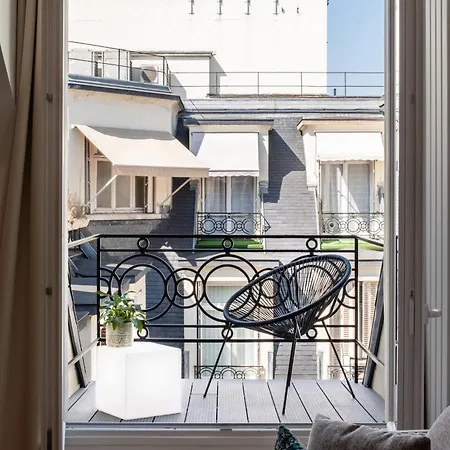 Spacious On The Champs-elysees Appartamento Parigi